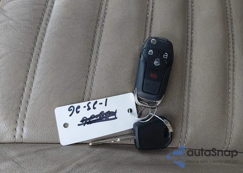 2013 Ford Fusion Se z USA, uszkodzony, nr VIN 3FA6P0HR8DR137322